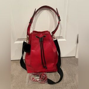 Louis Vuitton Red Epi Leather Noe Shoulder Bag - large size
